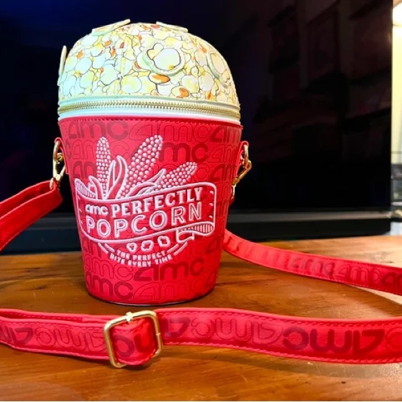 New Loungefly X AMC "Perfectly Popcorn" Crossbody Bag - Picture 3 of 3